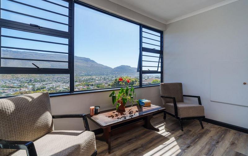 7 Bedroom Property for Sale in Fish Hoek Western Cape